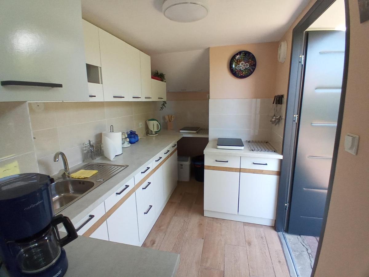 Pokoje Goscinne Akacja Resko Dźwirzyno Exterior foto