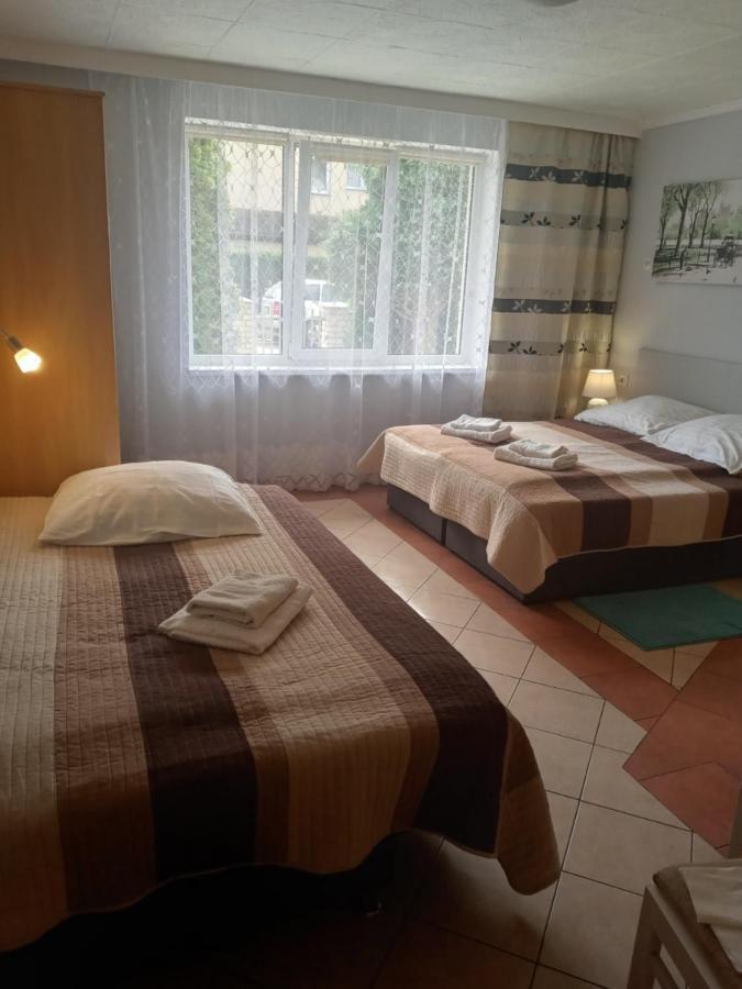 Pokoje Goscinne Akacja Resko Dźwirzyno Exterior foto